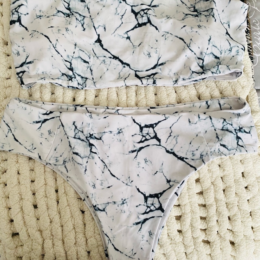 Swim suit